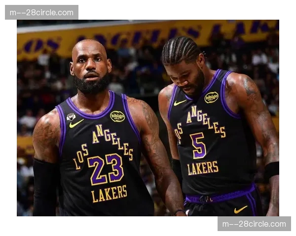 湖人詹姆斯组织进攻梳理 利用经验破解骑士包夹策略回合 湖人詹姆斯组织进攻梳理 利用经验破解骑士包夹策略回合