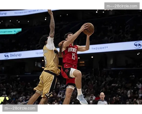 安德鲁斯10分7助攻组织核心 浙江控卫传球视野开阔